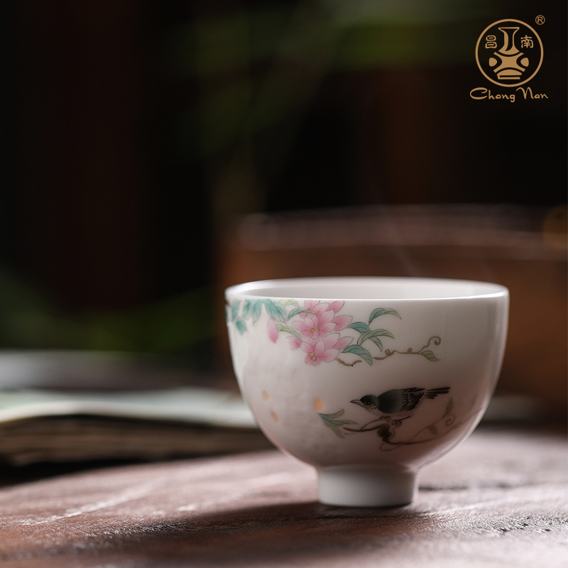 手繪玲瓏“鳥語(yǔ)花香”品茗杯